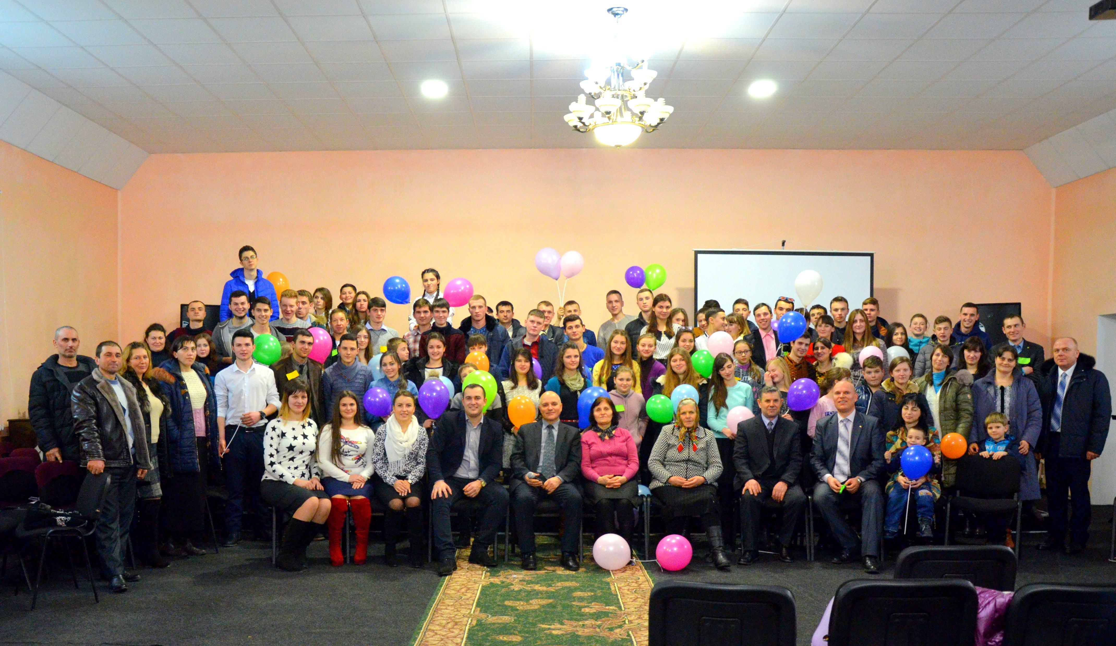 Молодежь Единецкого поля провела совместную новогоднюю встречу