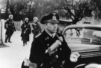 Любите врагов ваших. Как верующий в концлагере спас коменданта