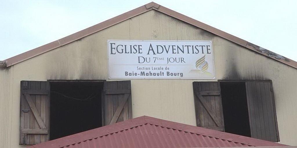 Возможной причиной пожара адвентистской церкви в Гваделупе был поджог