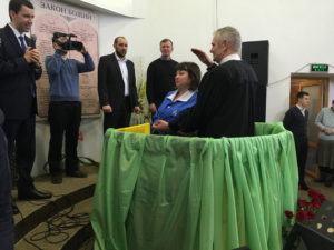 17 человек приняли крещение в Харькове после Библейской программы Билла Биаджи