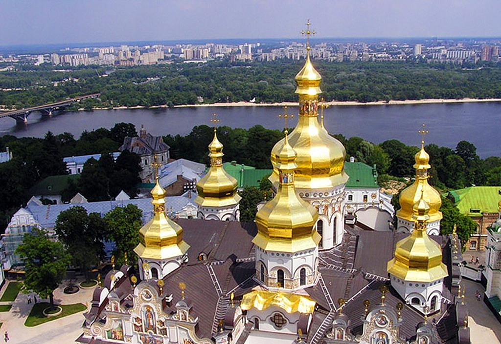 Рада зобов’язала УПЦ (МП) змінити назву та обмежила доступ її капеланам до війська