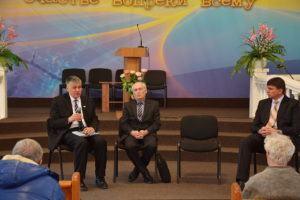 На общегородском служении криворожане говорили о том, что дети – их главное миссионерское поле