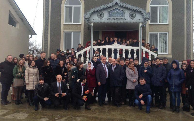 Молодежь из Хынчештского региона участвовала в конкурсе „Мир Библии”